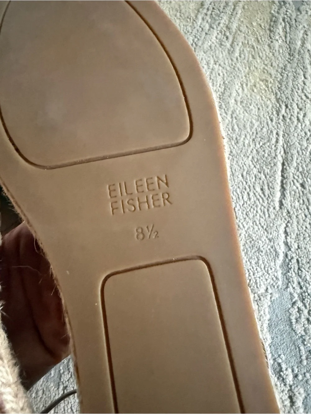 Eileen Fisher Espadrille strappy leather shoes nude neutral  closed toe 8.5